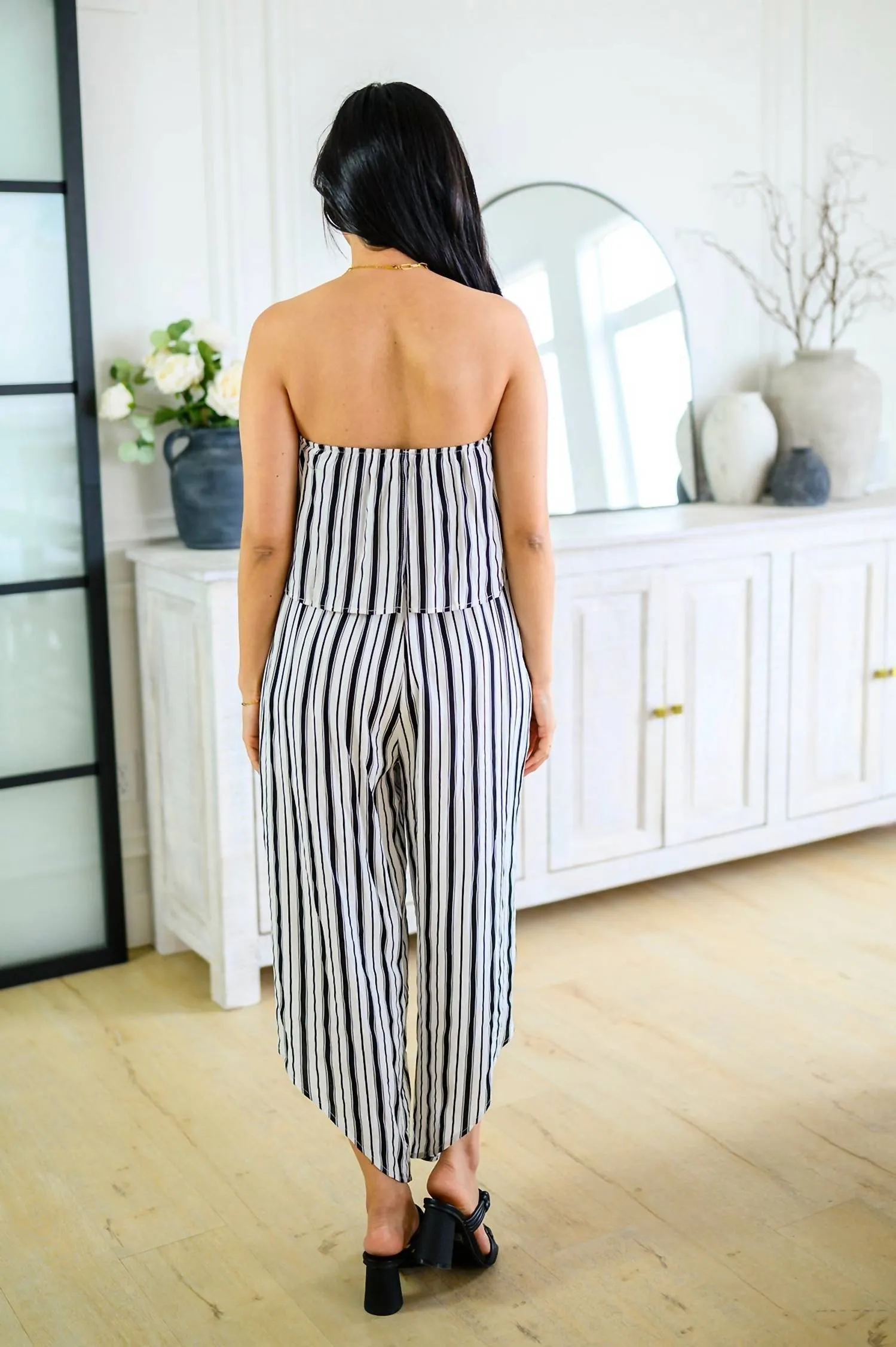 Andree By Unit - Modern Stripes Sleeveless Jumpsuit