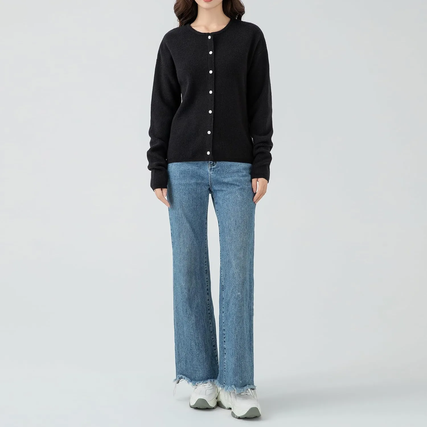 Simple&Opulence Women’s Cardigan Button Down Crew Neck Sweater Open Front Long Sleeve Lightweight Knitted Sweaters