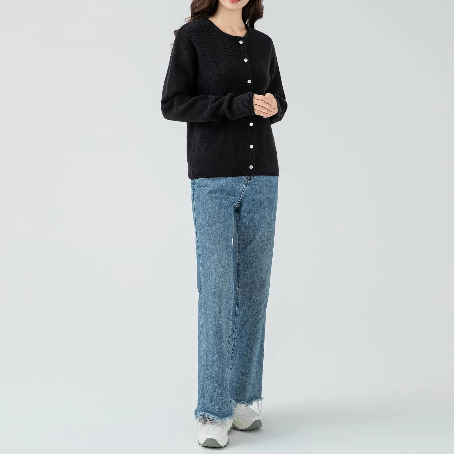 Simple&Opulence Women’s Cardigan Button Down Crew Neck Sweater Open Front Long Sleeve Lightweight Knitted Sweaters