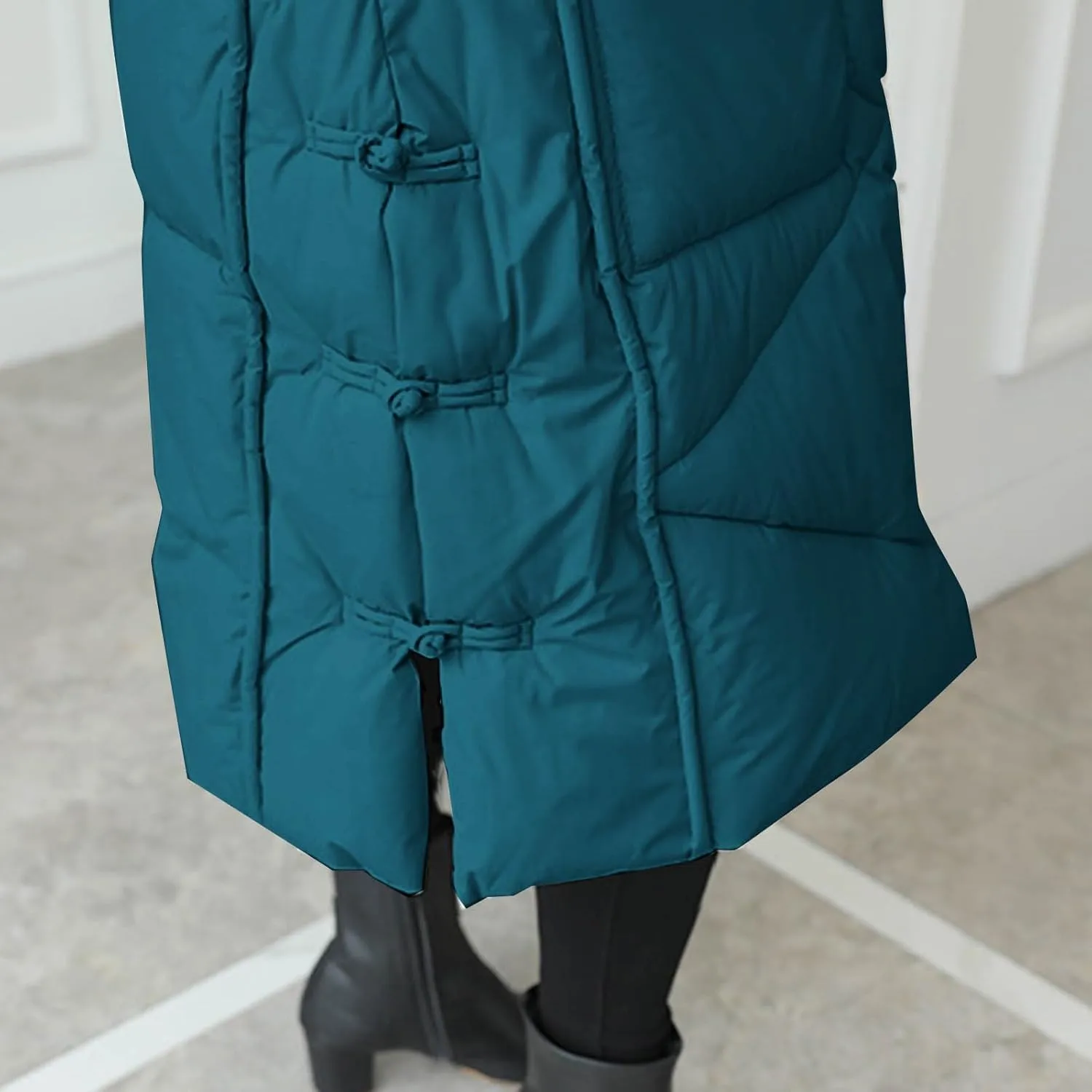Women's Winter Thicken Puffer Coat Warm Snow Jacket with Hood Simple Classic Down Coats Parka Casual Work Clothes
